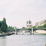 Promenade en bateau mouche sur la Seine