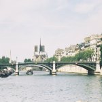 Promenade en bateau mouche sur la Seine